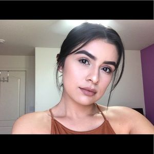 Meet your Posher, Veronica